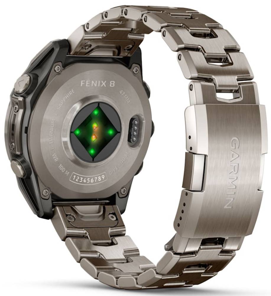 Garmin Fenix 8 Amoled Sapphire 47мм Светло-серые с титановым ремешком